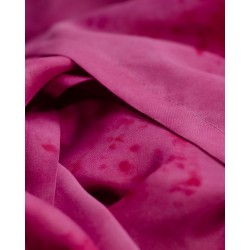 Hedvábný šátek Tsanteleina, 140x90 cm, košenila