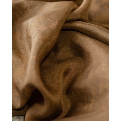 Hedvábný šátek Castor, 140x90 cm, černý čaj