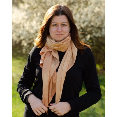 Hedvábný šátek Marmolada, 140x90 cm, černý čaj